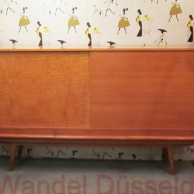 wandel-antik-01458-50er-jahre-sideboard-mit-schiebetueren