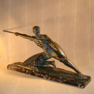 wandel-antik-01246-bronzeskulptur-jäger-mit-speer