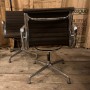 wandel-antik-04116-original-charles-eames-alu-chairs-von-vitra-3