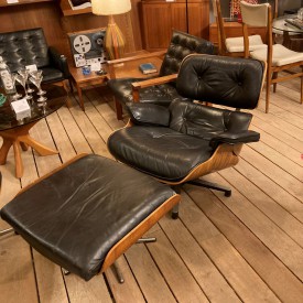 Nachbau eines Eames Chairs mit Ottomane - Wandel Antik