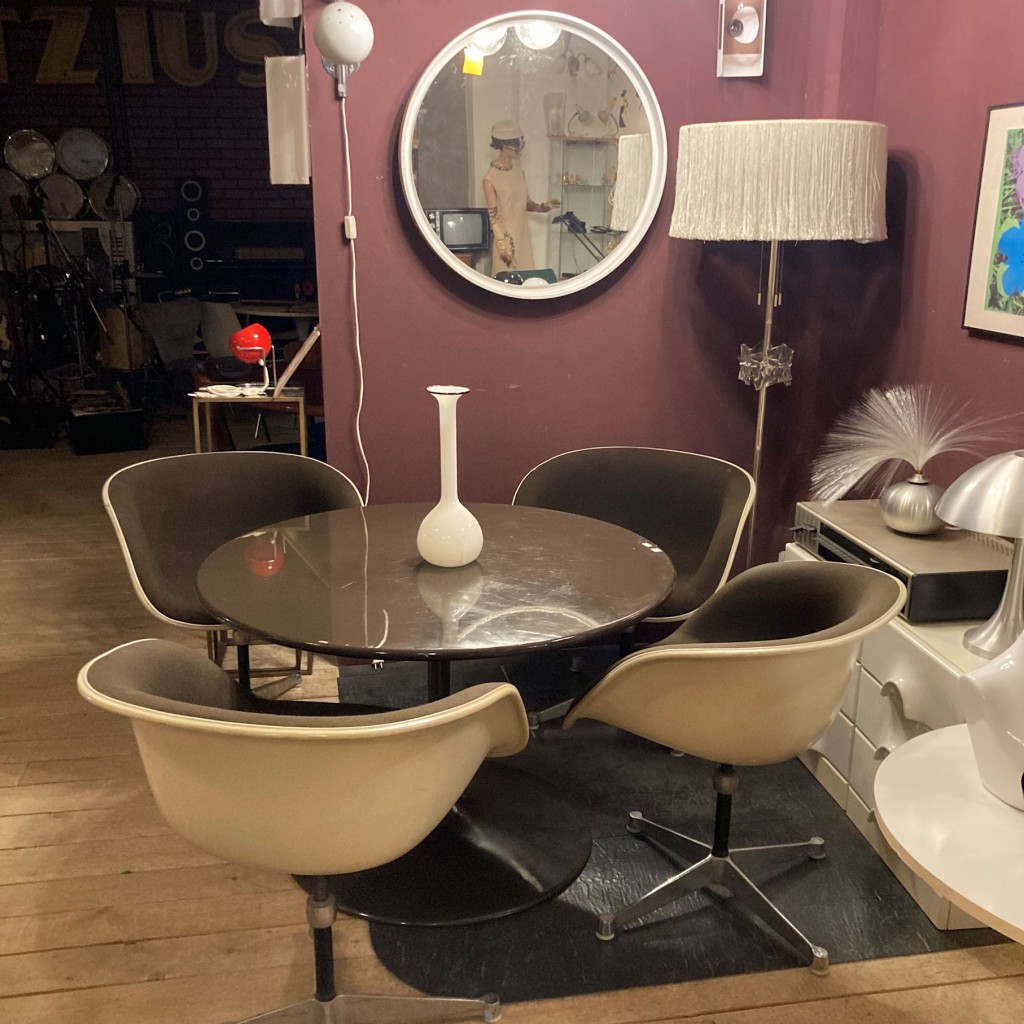 Pac Sessel von Charles&Ray Eamesfür Herman Miller - Wandel Antik